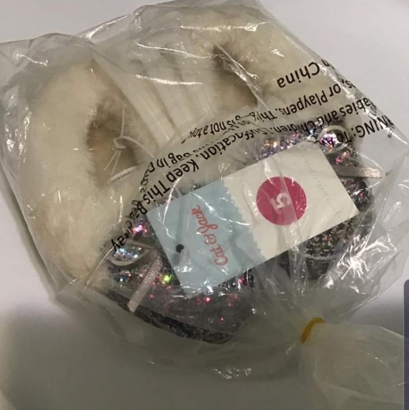 Nwt Cat & Jack sparkle moccasins - Picture 5 of 5